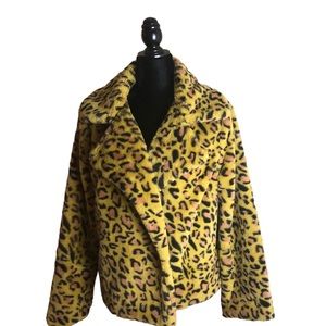 FAVLUX, super cute, gently loved, yellow faux fur, cheetah print jacket. Size M
